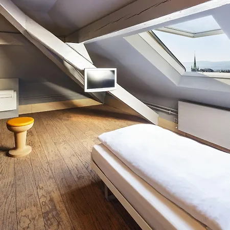 Szálloda Swiss Wine By Fassbind 3*