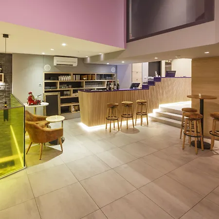 Swiss Wine By Fassbind Szálloda 3*