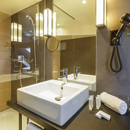 Swiss Wine By Fassbind Szálloda 3*