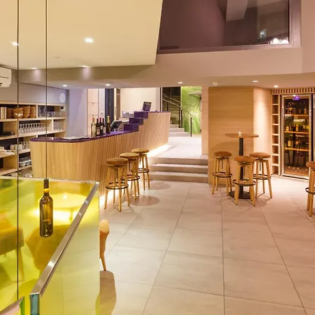 Swiss Wine By Fassbind Szálloda