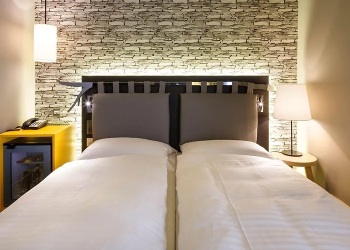 Swiss Wine By Fassbind 3*