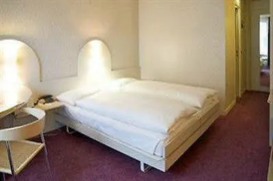 Swiss Wine By Fassbind Otel Lozan